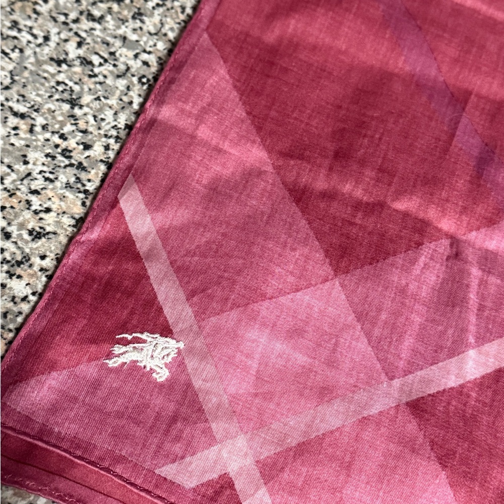 Burberry handkerchief NWOT - Picture 6 of 8